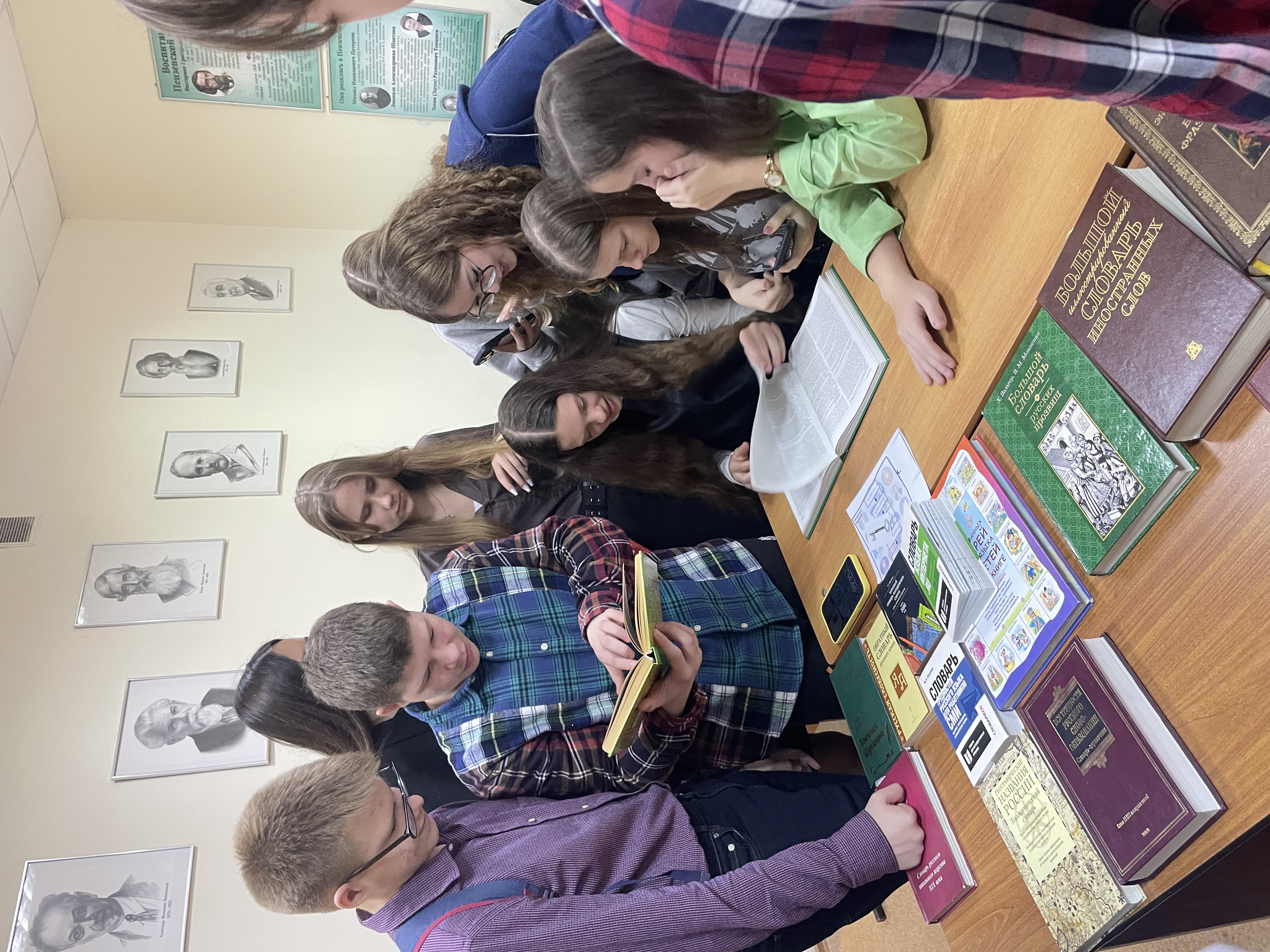 Кафедра «Русский язык и методика преподавания русского языка» провела мастер-класс в рамках «Университетской субботы»